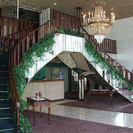 A Victory Inn & Suites - มัสกีกอน ภายใน รูปภาพ